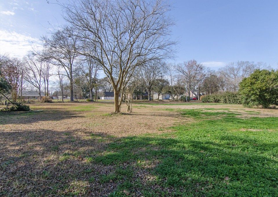 2nd image of 14464 Tiggy Duplessis Rd