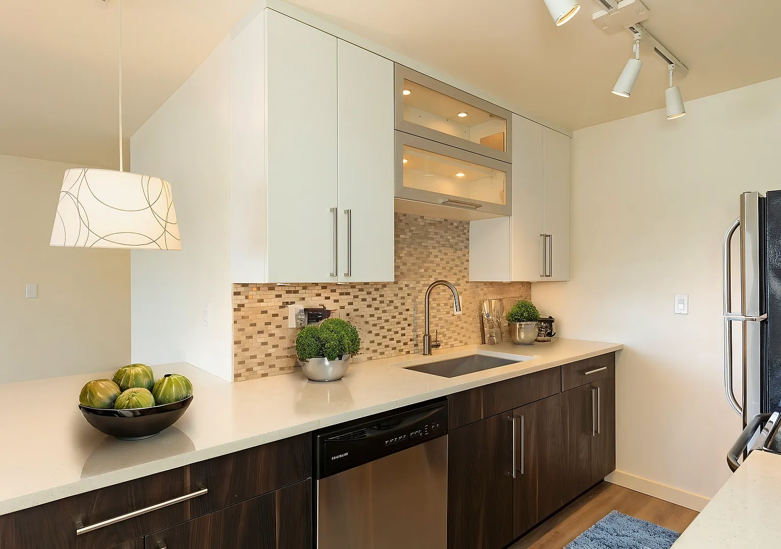Camden Apartments — Photo 1