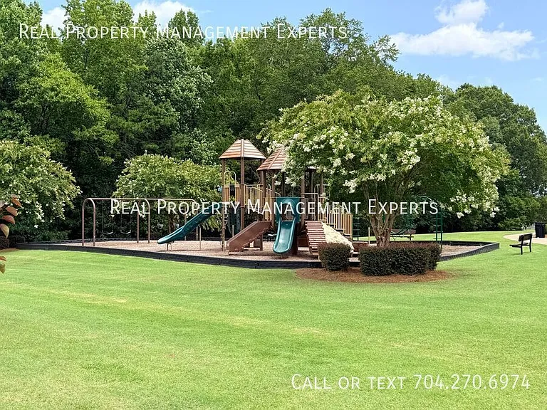 9416 Scorpio Ln — Photo 25