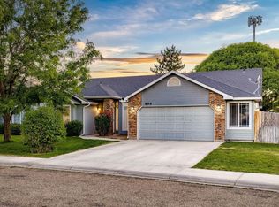 899 Blue Grass Way, Middleton, ID 83644