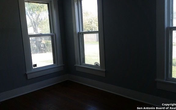 3rd image of 1603 Kentucky Ave