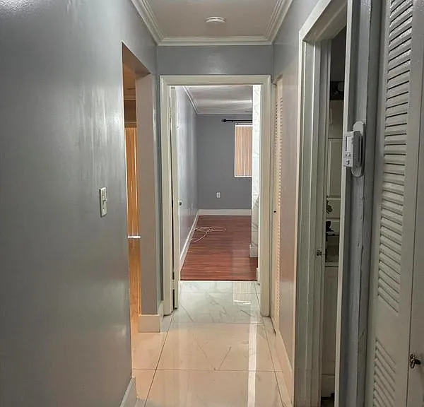 8021 SW 21st Ct #8021 — Photo 3