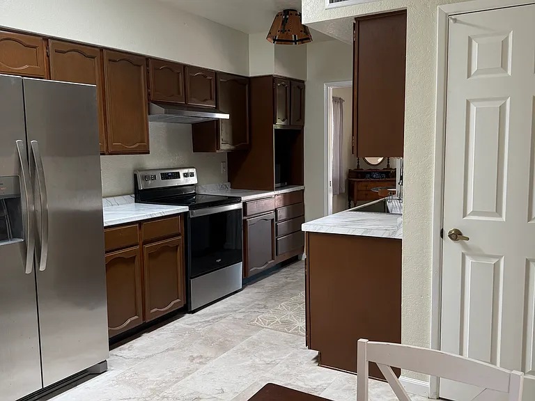1501 W Calle Mendoza — Photo 19