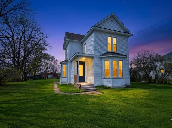 150 Broadway Ave S, Cokato, MN 55321