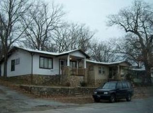 215 N 3rd St, Branson, MO 65616