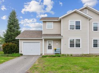 10 Hornet St, Brunswick, ME 04011