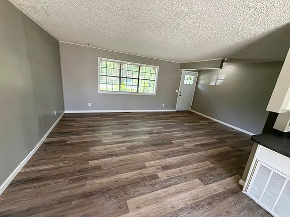4th image of 4207 W Mesa Street