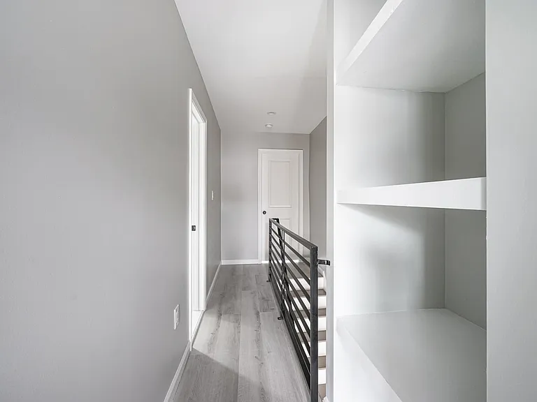 333 Daly St — Photo 18