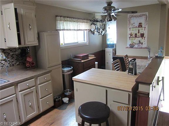 2nd image of 411 Asbury Ln