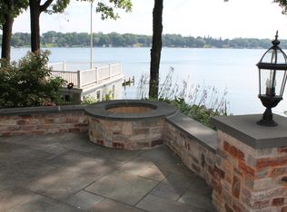 4506 Hewitts Point Rd, Village Of Oconomowoc Lake, WI 53066