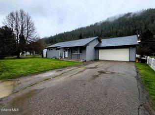 315 E Oak Ave, Osburn, ID 83849