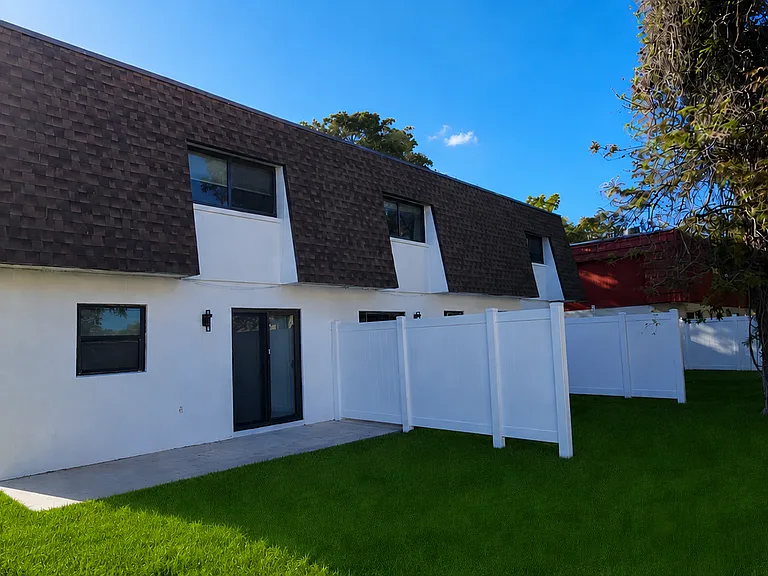 2262 NW 59th Way — Photo 9