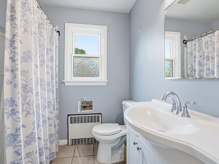 112 E Ackerman Ave #B — Photo 9