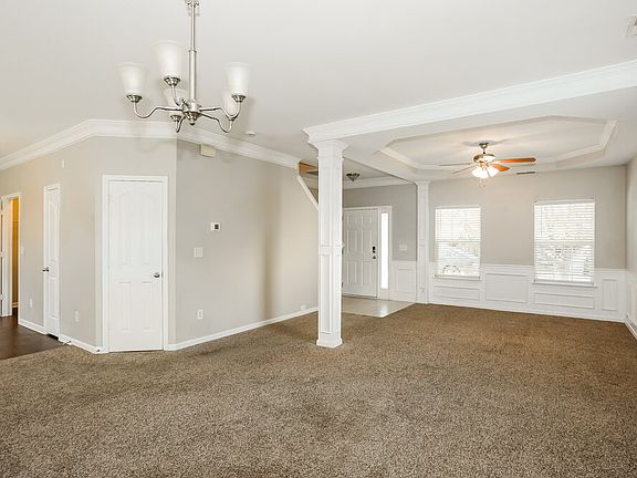 5th image of 1006 Tiger Eye Ave