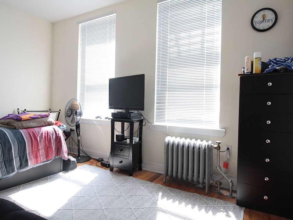 2nd image of 2246 31st St #3C
