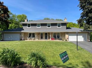 21300 Jill Ct, Brookfield, WI 53045