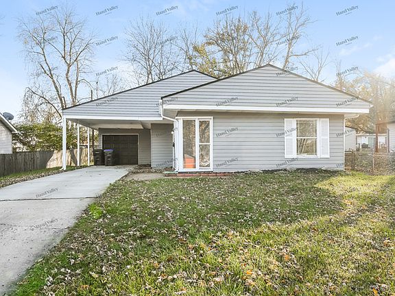 3rd image of 16 Saint Laurence Dr