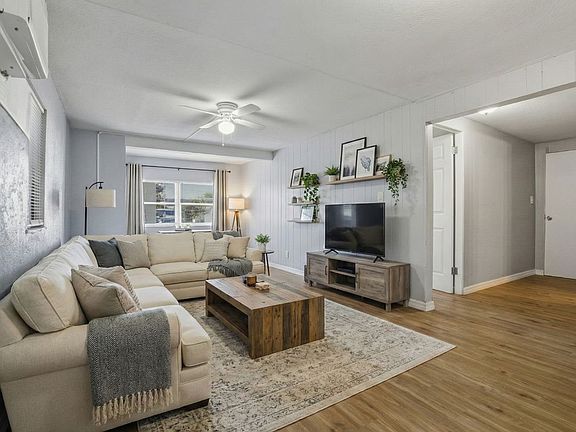 2nd image of 1105 S Prospect Ave #C