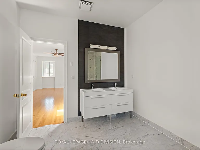 102 Earl Pl — Photo 32