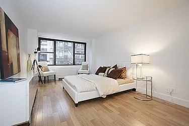 Rented by Nest Seekers International