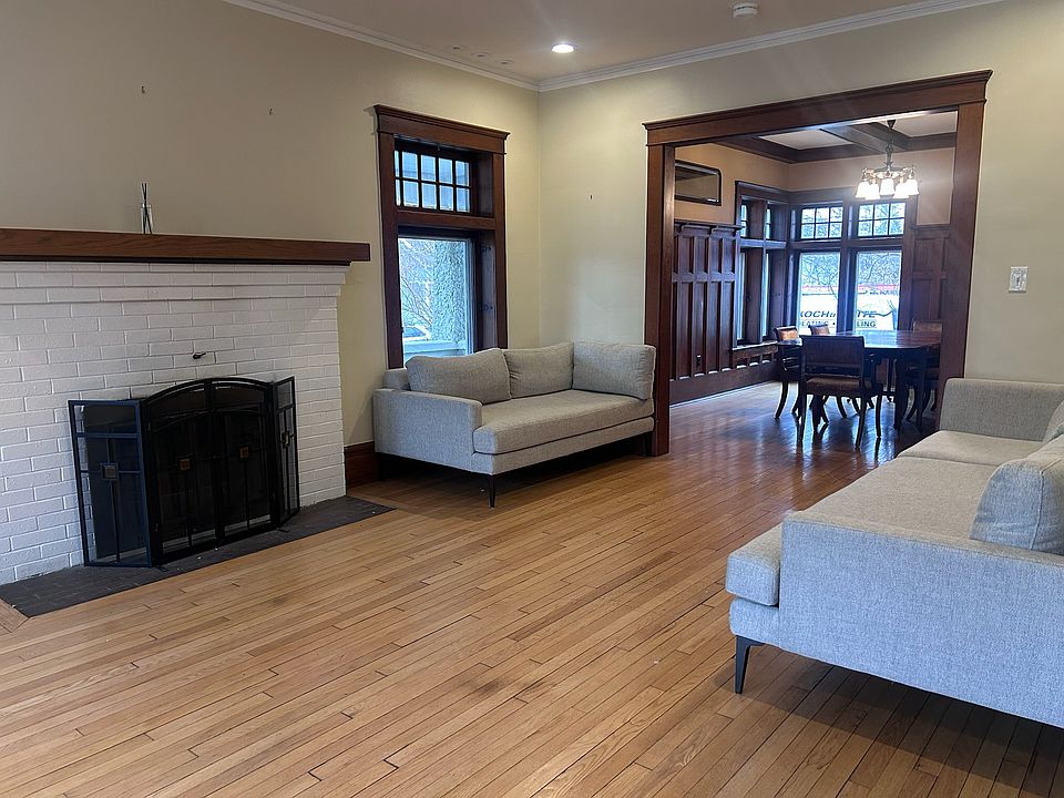 1st image of 1236 Prospect St