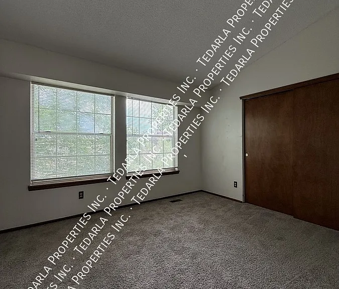 339 W Jamison Cir #12 — Photo 12