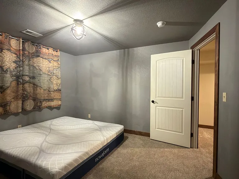 296 Sloan Dr — Photo 30