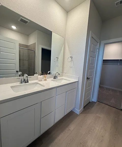 1539 Elvin Smt — Photo 7