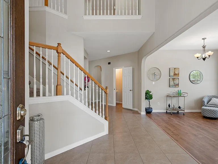 2504 Kimbrook Dr — Photo 7