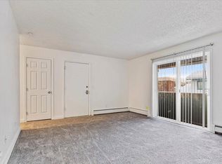 6817 Colonial Ct APT 3, Anchorage, AK 99502