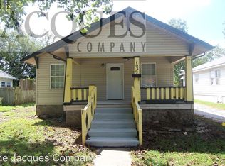 1039 S Stewart Ave, Springfield, MO 65804