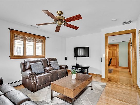 2nd image of 98 Winthrop Ave
