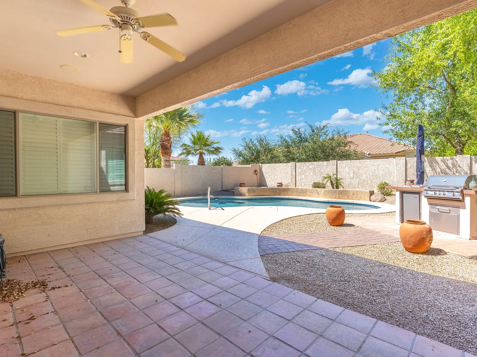 4 bed, 2391 sqft, $2,850 — Photo 3