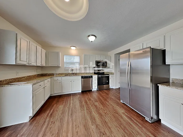 4354 Mahogany Dr — Photo 3