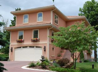 W276N2850 Oak St, Pewaukee, WI 53072