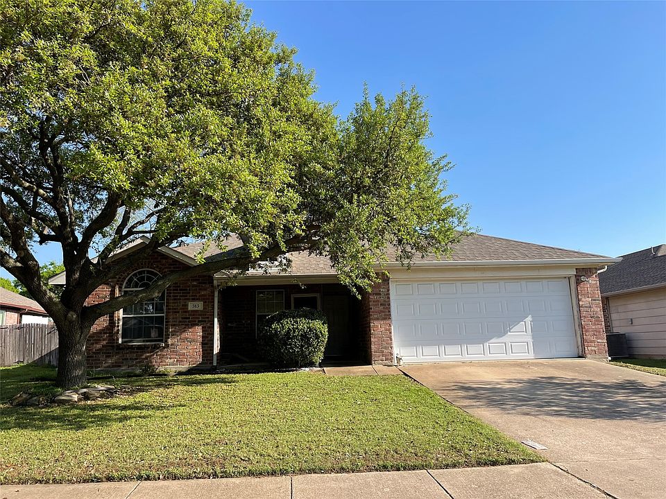 1st image of 313 Cedar Dr