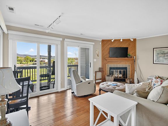 4th image of 110 Sailors Cove Dr Unit 1314