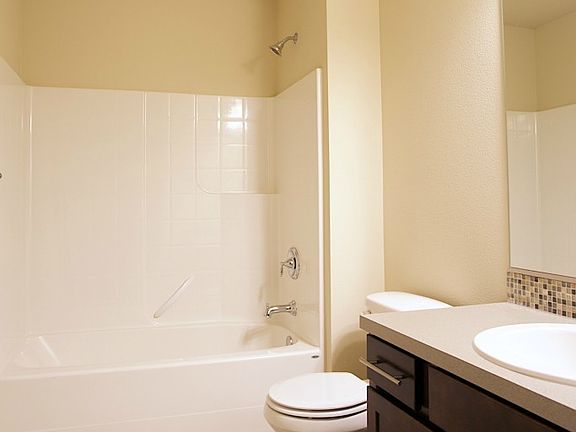 5th image of 2621 S 123rd Street