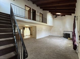 261 Old Chimney Rdg BUILDING 261-A, Montague, NJ 07827