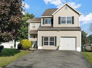34 Alexander Dr, Washingtonville, NY 10992