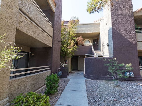 2nd image of 5056 S Rainbow Blvd Unit 202