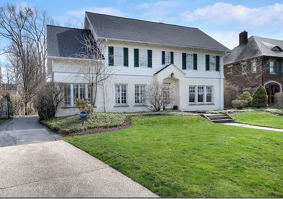 1st image of 2365 Woodmere Dr