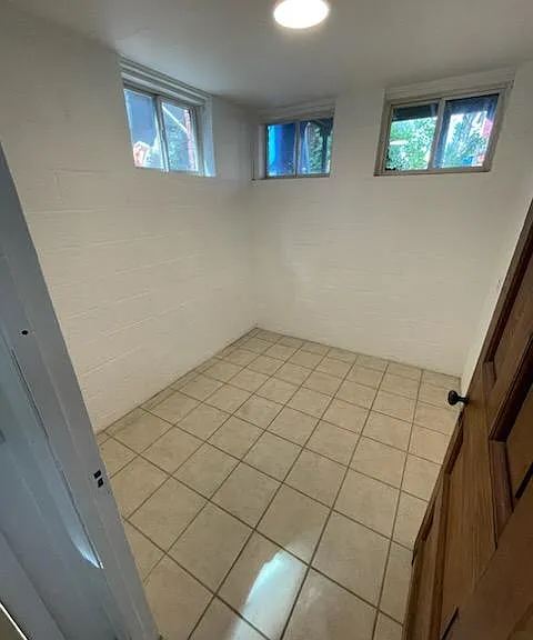 131 Franklin St #1 — Photo 10