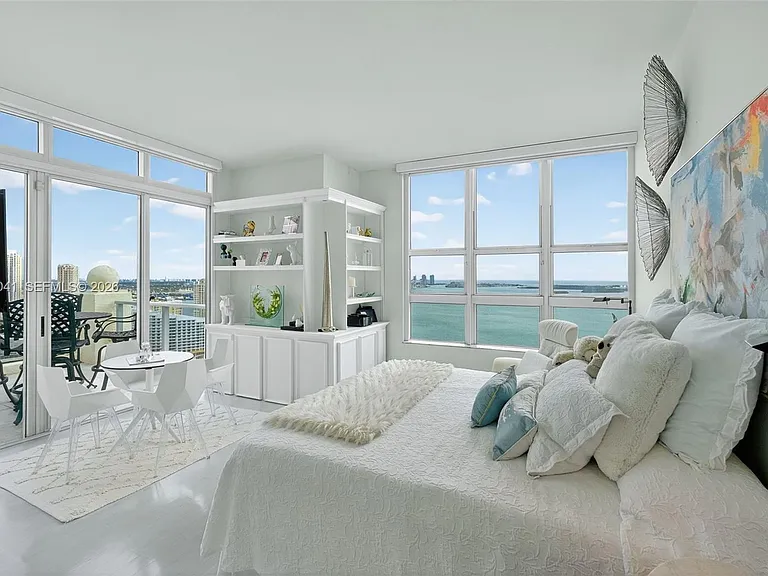1155 Brickell Bay Dr #Penthouse 210 — Photo 6