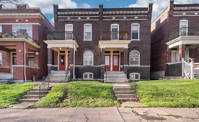 2 bed, 950 sqft, $1,450 — Photo 1