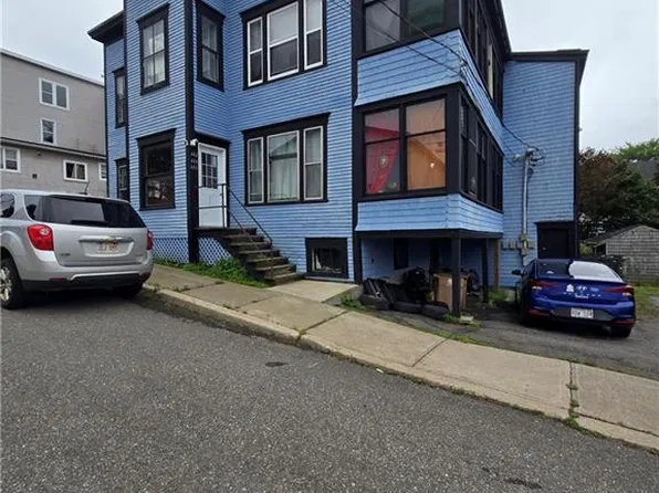 446 Olive St #442, Saint John, NB E2M 1R7