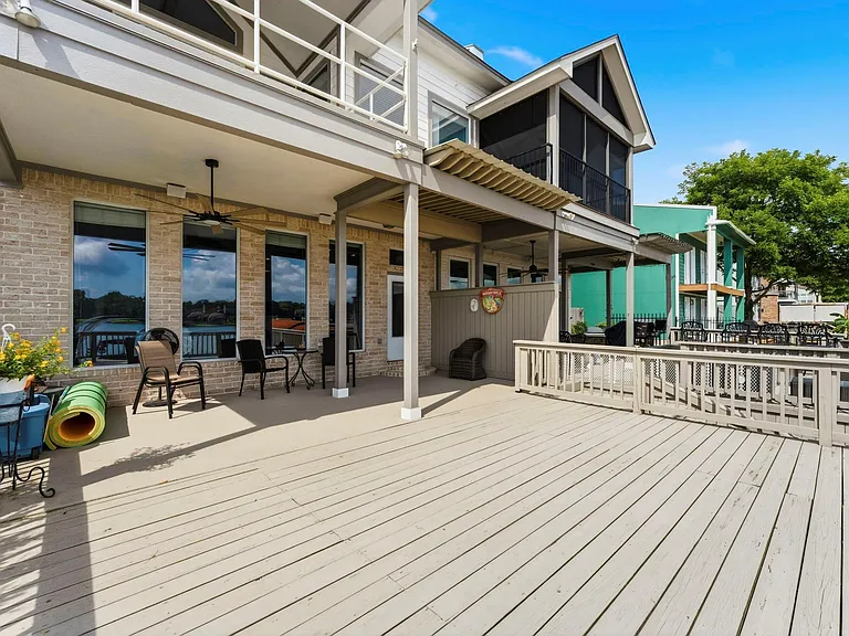1208 Lake View Dr — Photo 16
