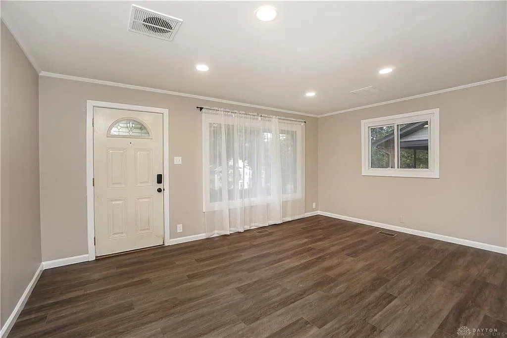 2 bed, 1.0 bath, 848 sqft, $1,990 — Photo 3