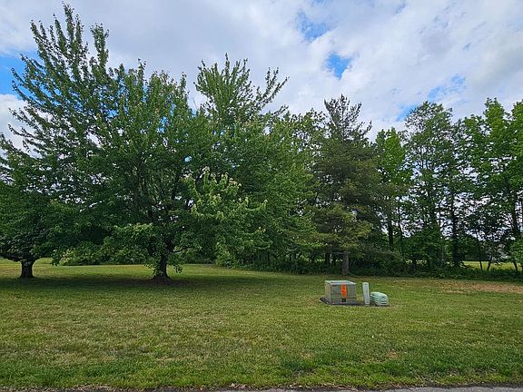 4th image of 29595 Dutchmans Ln #4/104
