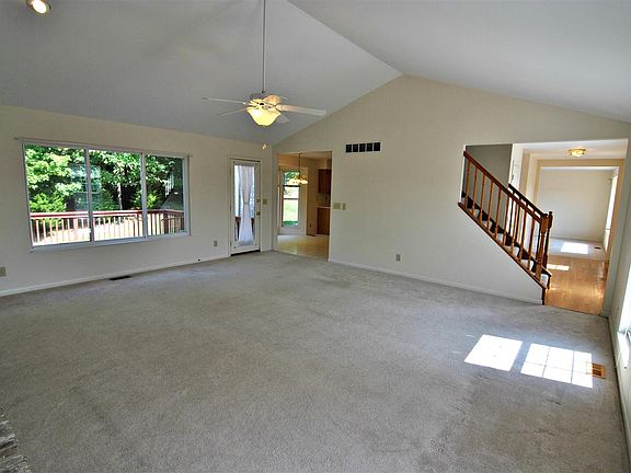 4th image of 6219 Greyoaks Dr